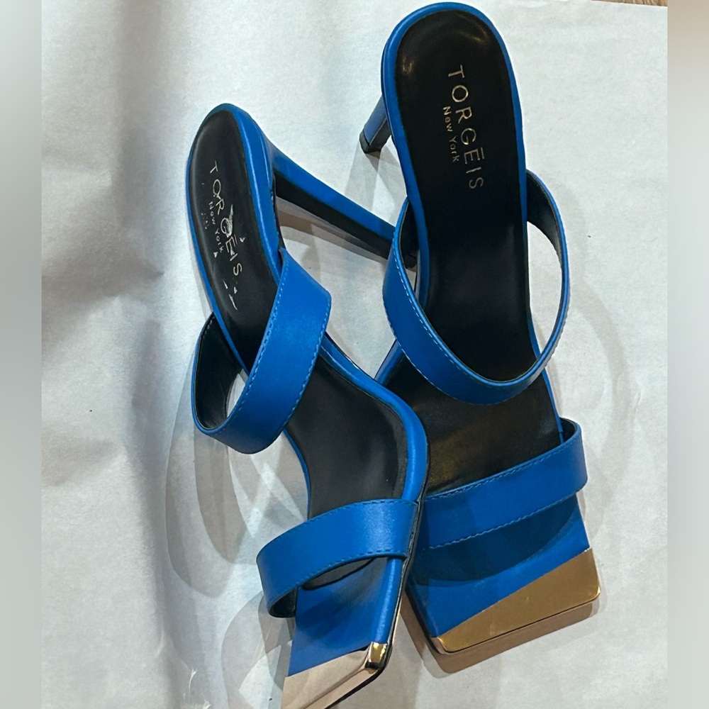 New with out tags Torgeis open shoes